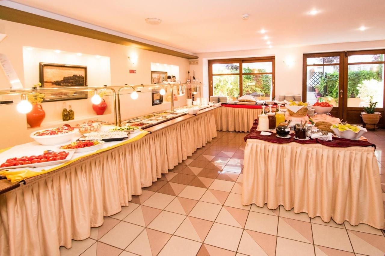 Hotel Brascos Rethymno Eksteriør bilde